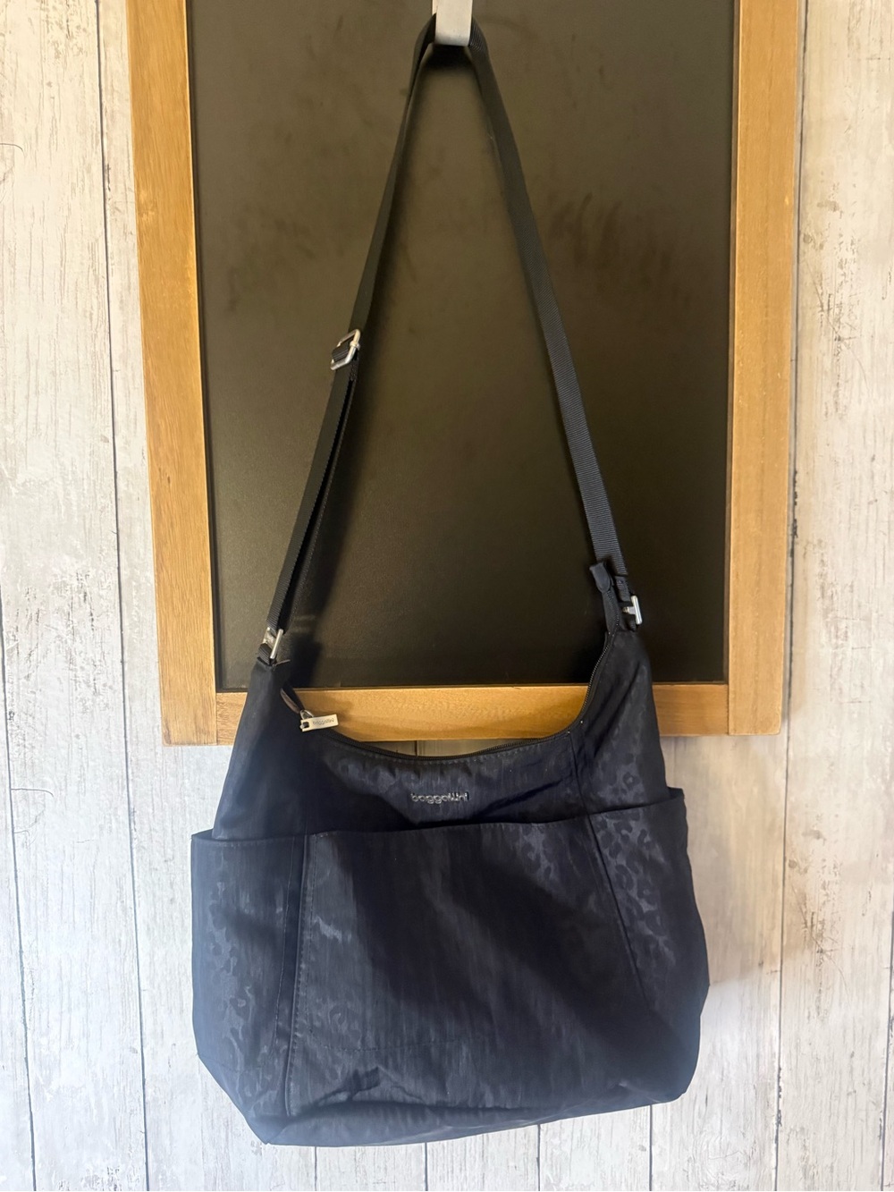 Baggallini Black Leopard Print Nylon Hobo Crossbody Bag Adjustable Strap Travel